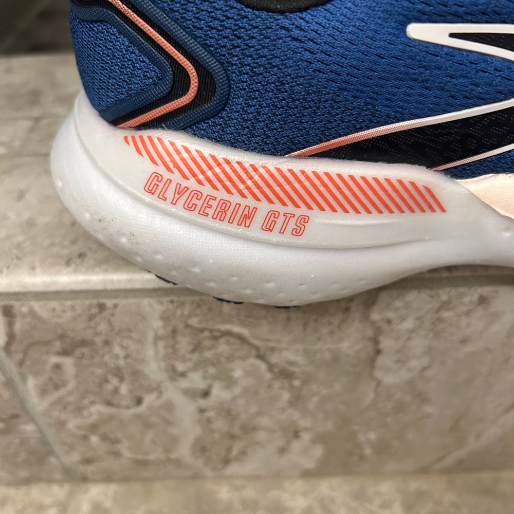 Brooks Glycerin 21 GTS. Like new. 7M. - Picture 2 of 11